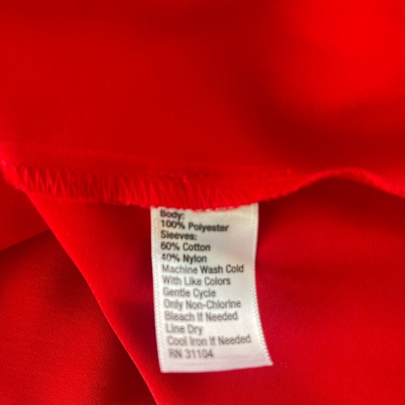 Red blouse/top - Picture 8 of 12